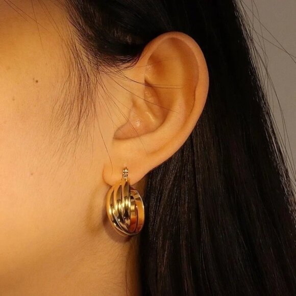 18k Gold Plated Triple Twisted Hoop Earrings - Picture 1 of 2